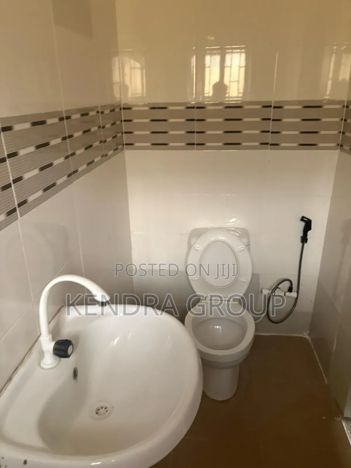 4bdrm Bungalow in Eleshin, Ijede / Ikorodu for rent