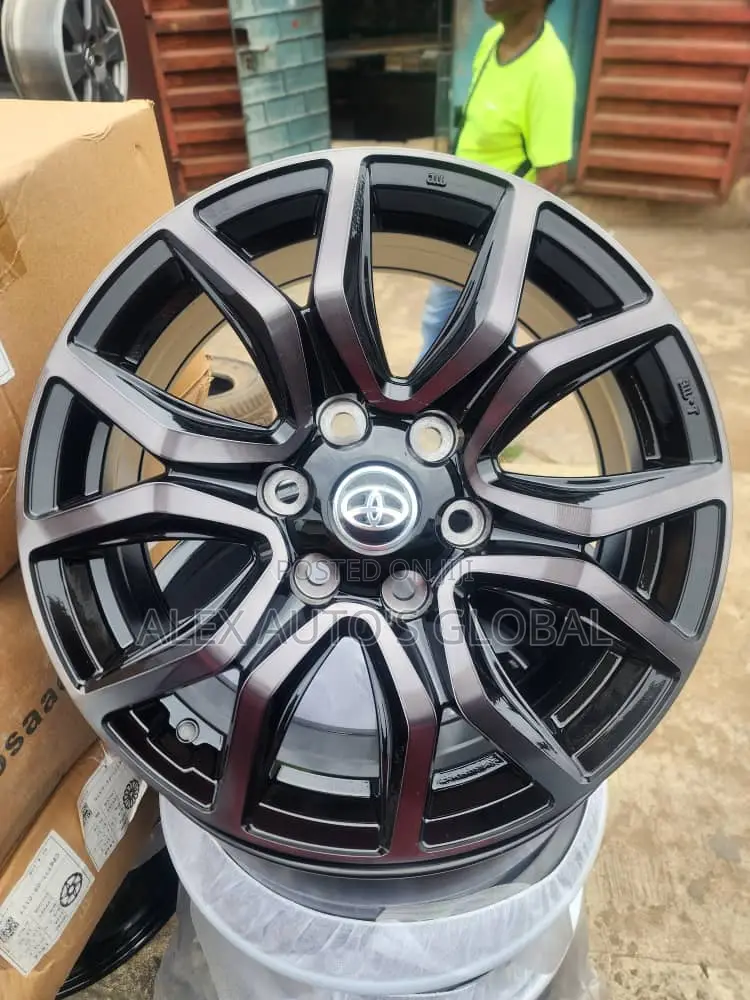18inches Toyota Hilux 2023