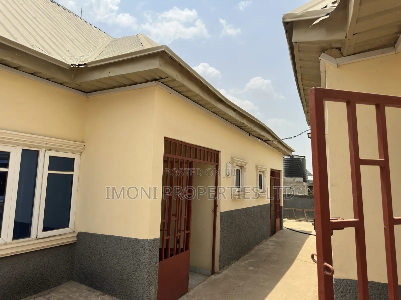 1bdrm Room & Parlour in Freedom Avenue, Dutse-Alhaji for rent
