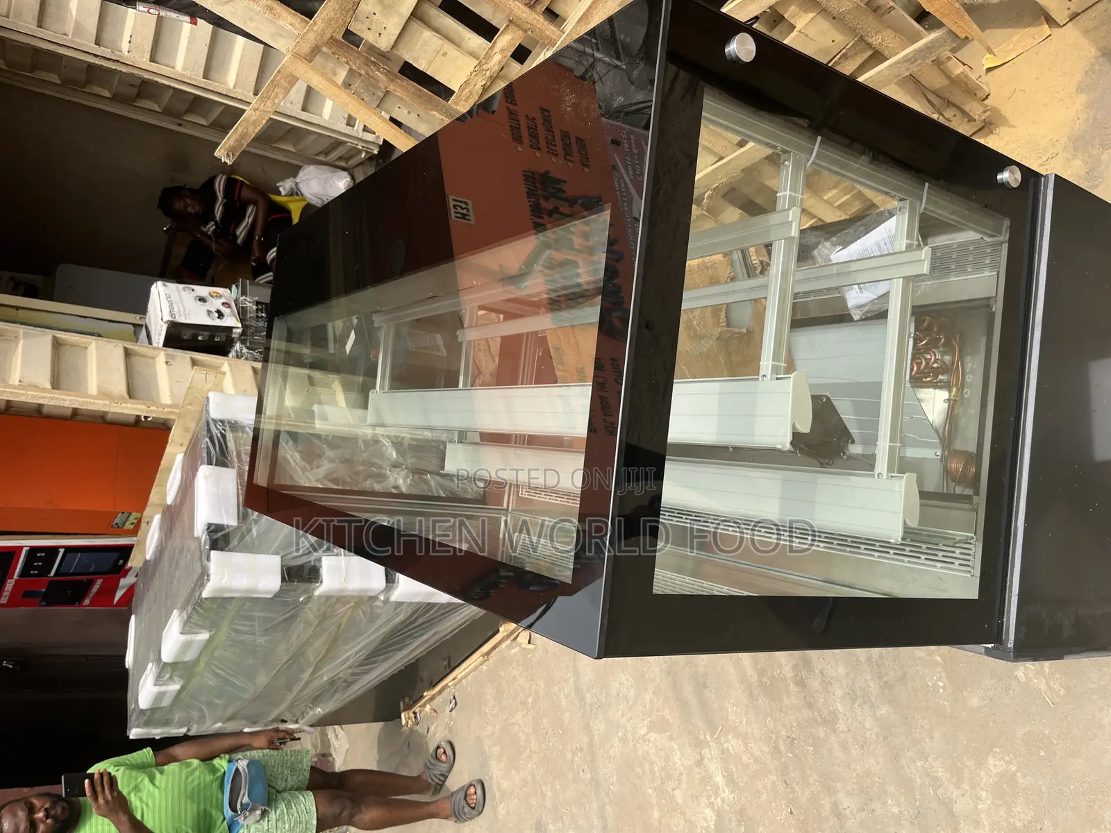 5ft Cake Display Chiller, Straight Glass