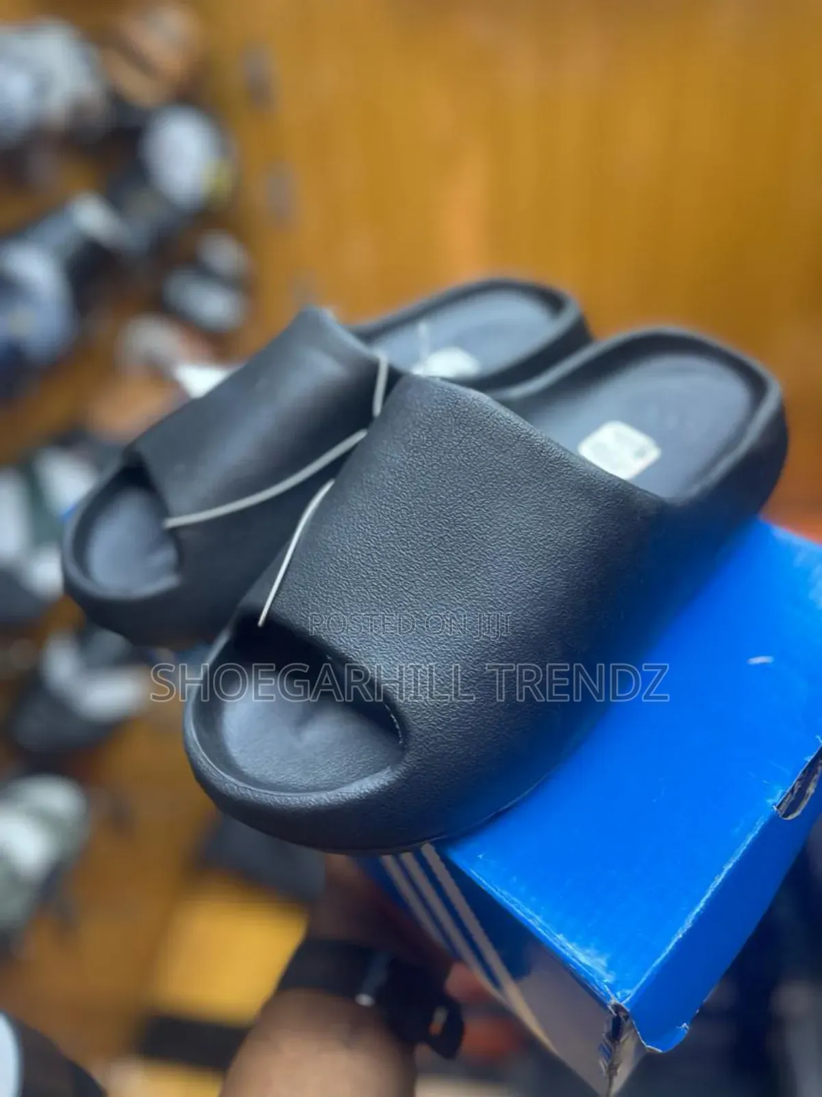 Adidas Yeezy Foamy Slides