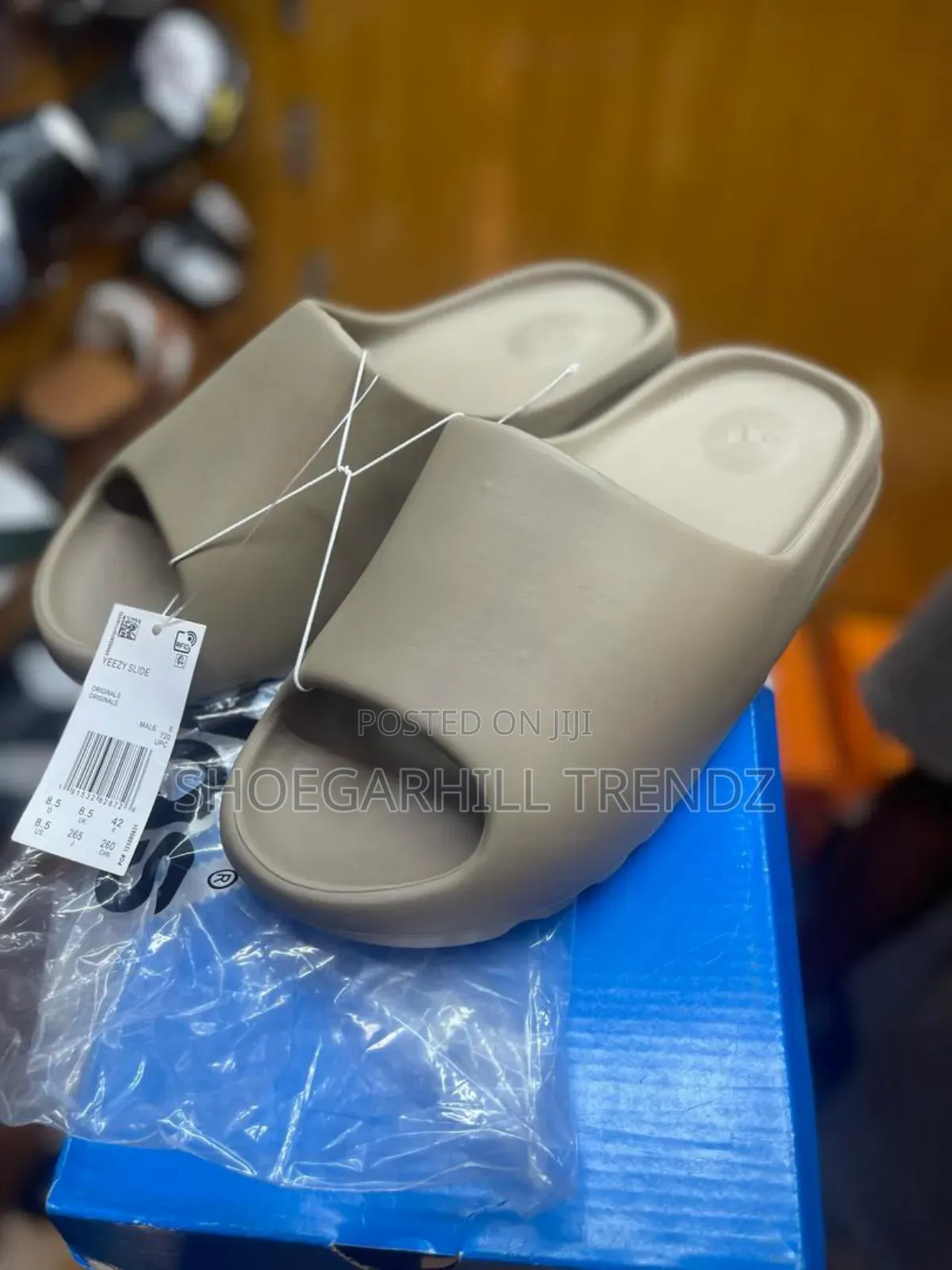 Adidas Yeezy Foamy Slides