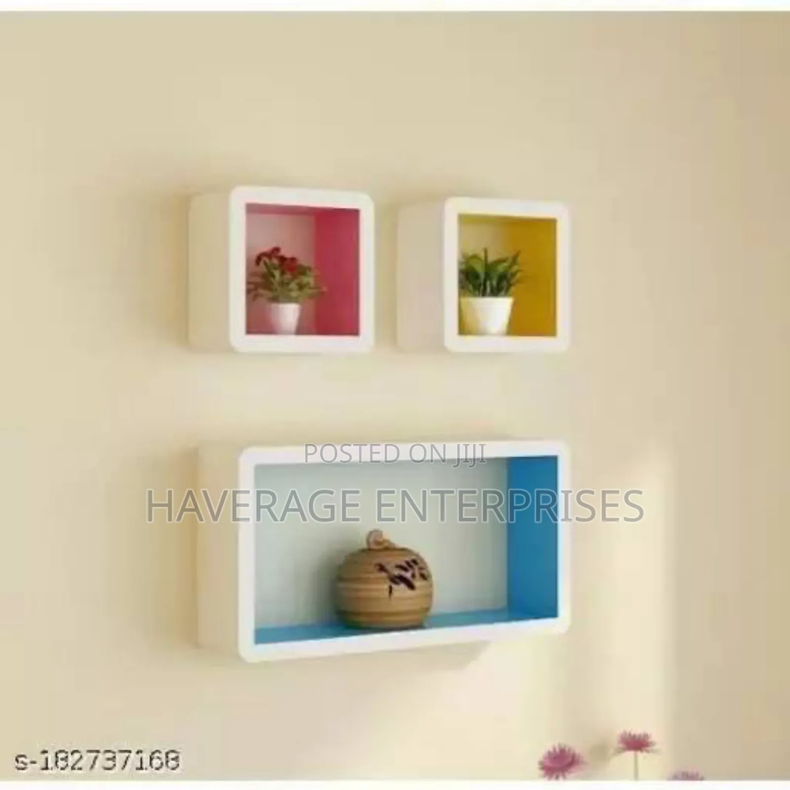 Hexagonal Shelf Colored 3-Piece Decorative Wall Shelf