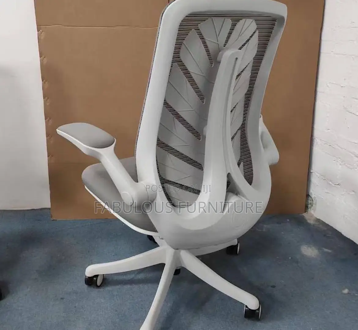 Adjustable Ergonomic Swivel Office Chair