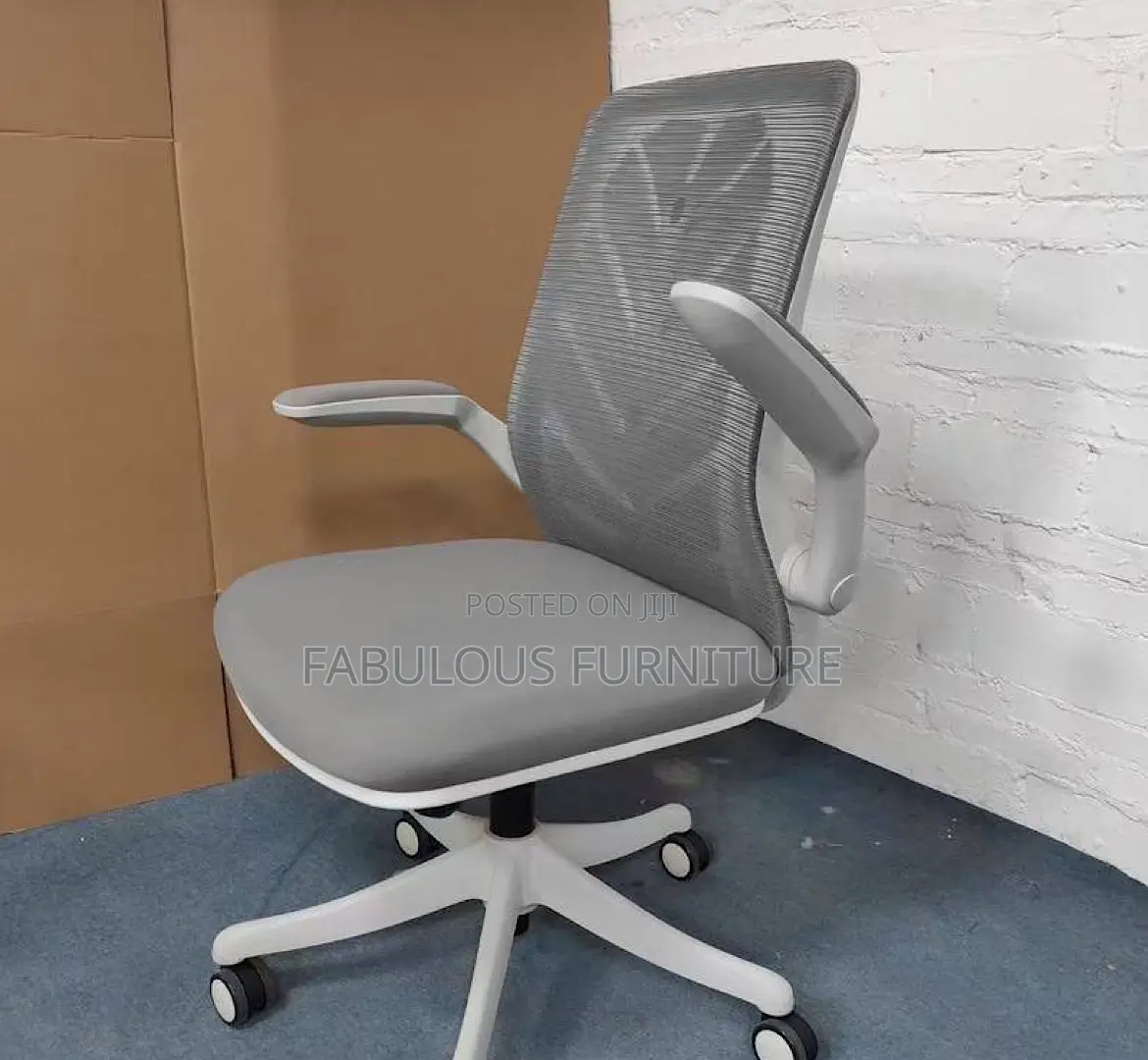 Adjustable Ergonomic Swivel Office Chair