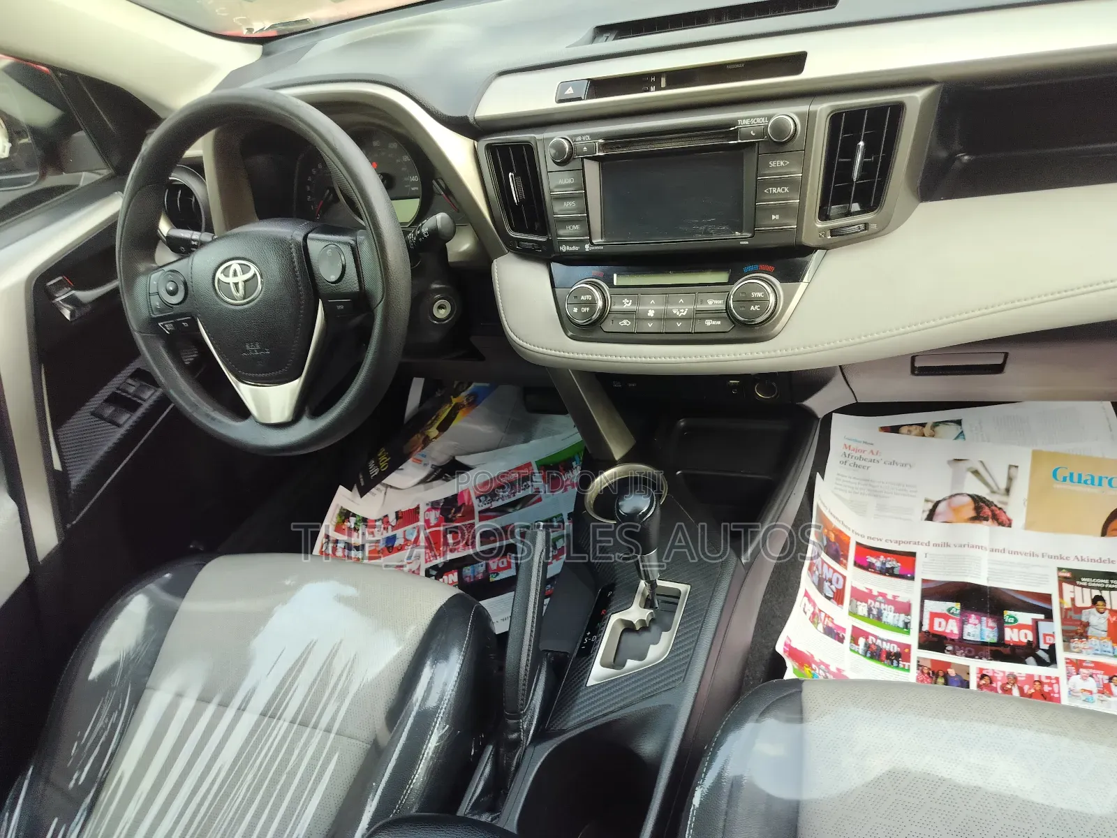 Toyota RAV4 2015 Red
