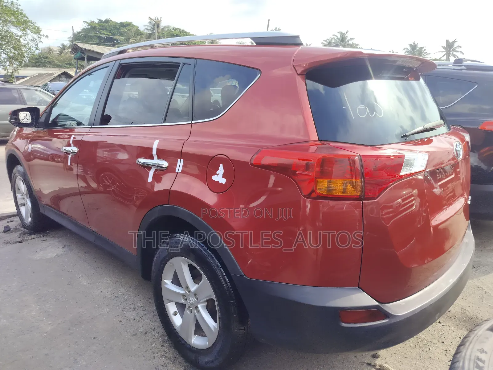 Toyota RAV4 2014 Red