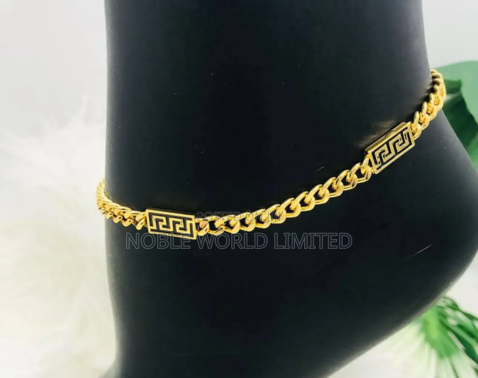 Unique Leg Chain 1