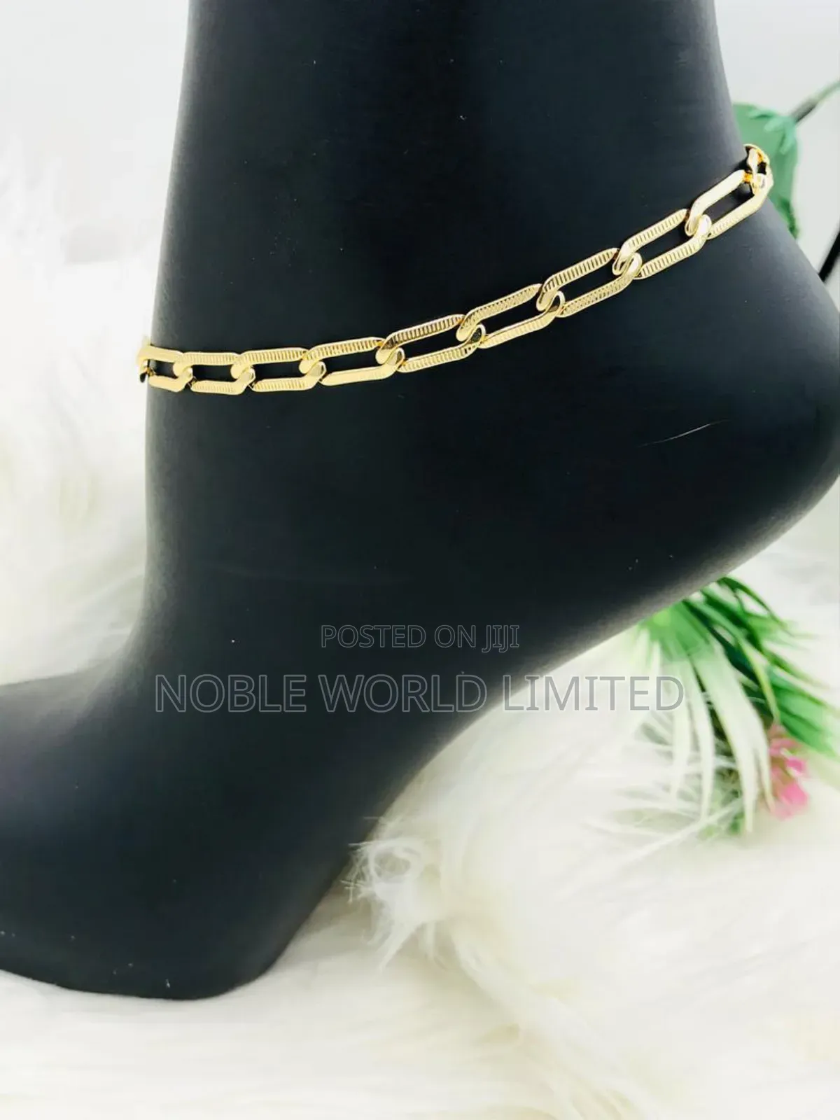 Unique Leg Chain 1