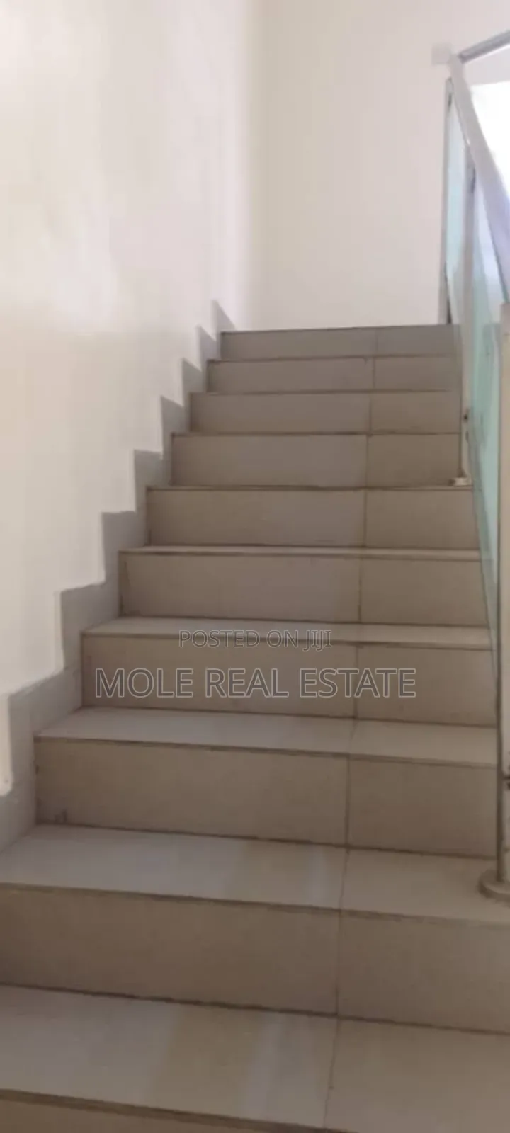 Luxery 4 Bedroom Manssionatte Ikeja Gra