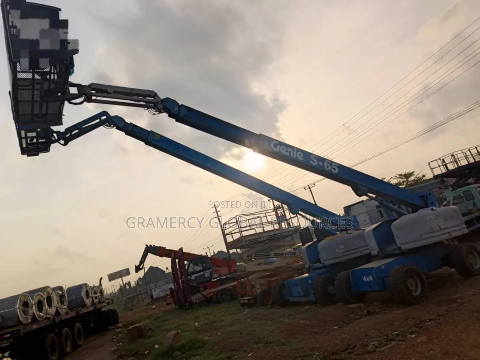 Foreign Used Genie Man Lift Crane 25 Meters for Sale