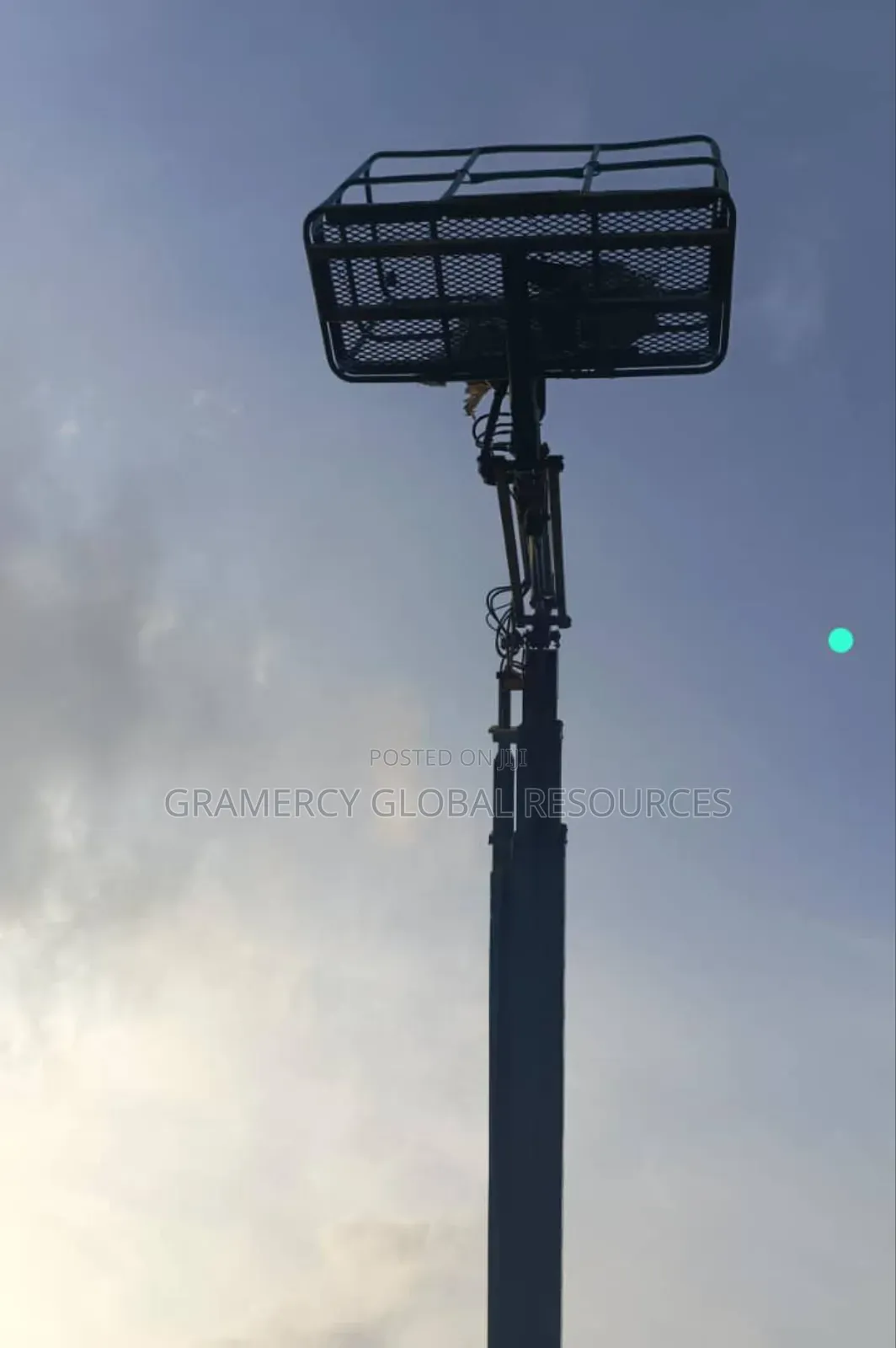 Foreign Used Genie Man Lift Crane 25 Meters for Sale