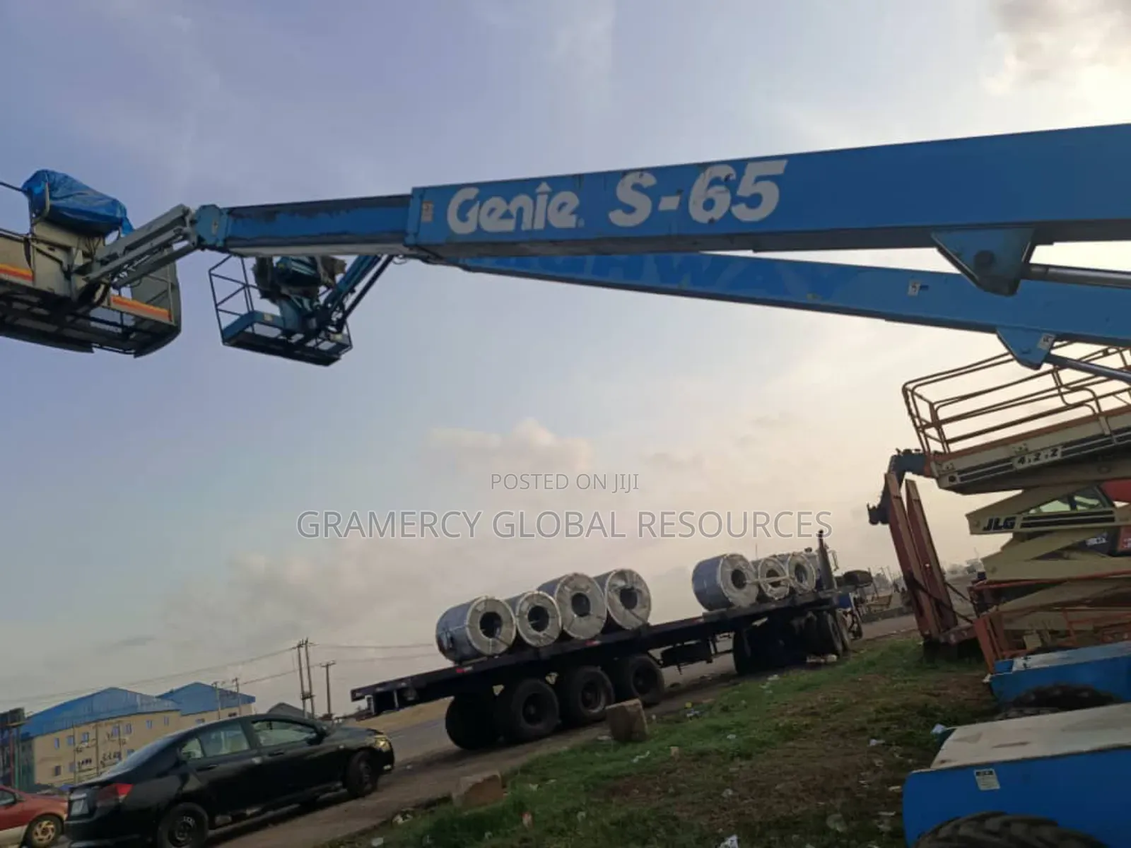 Foreign Used Genie Man Lift Crane 25 Meters for Sale