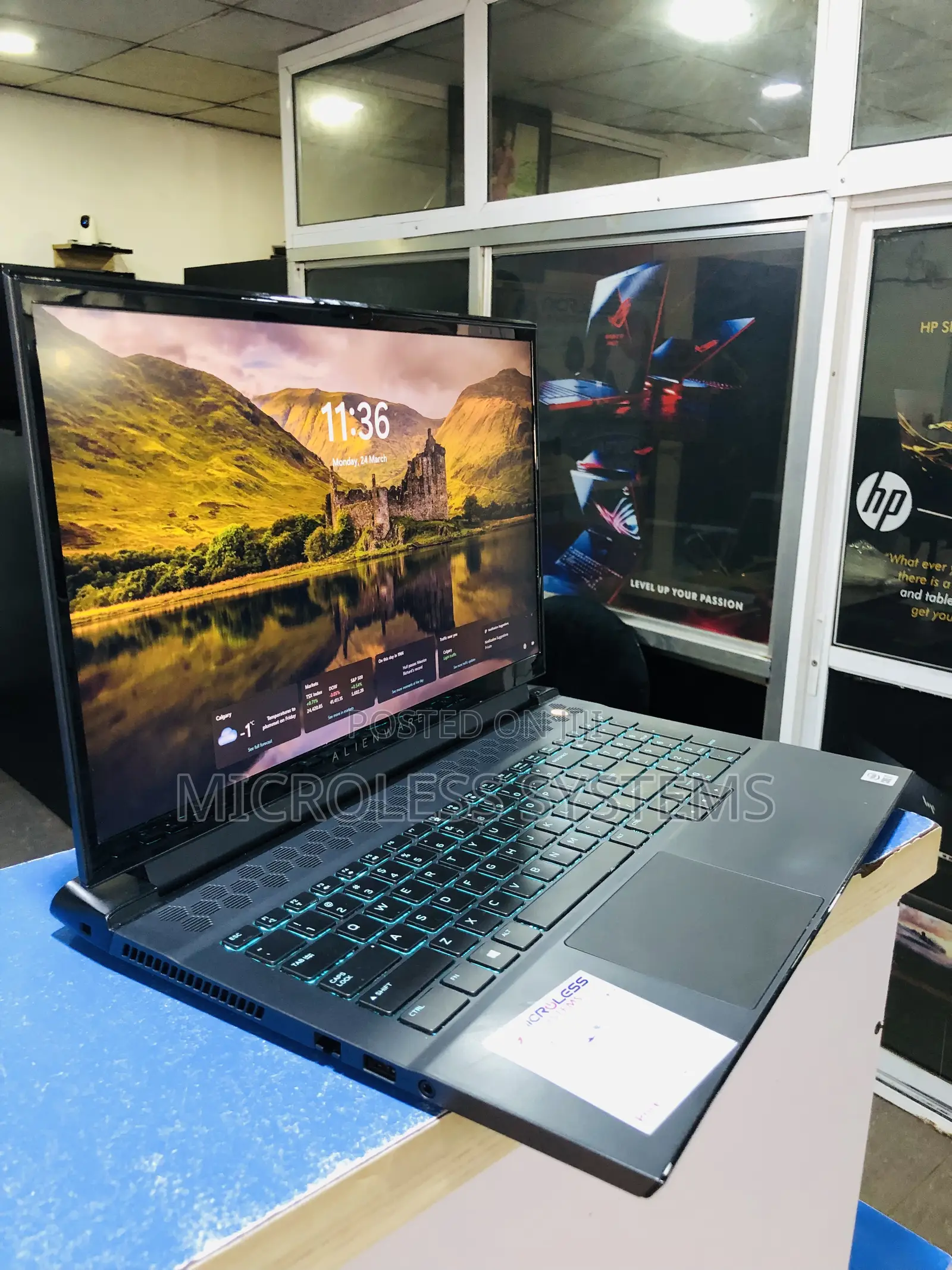 Laptop Dell Alienware M17 R3 16GB Intel Core I7 SSD 1T