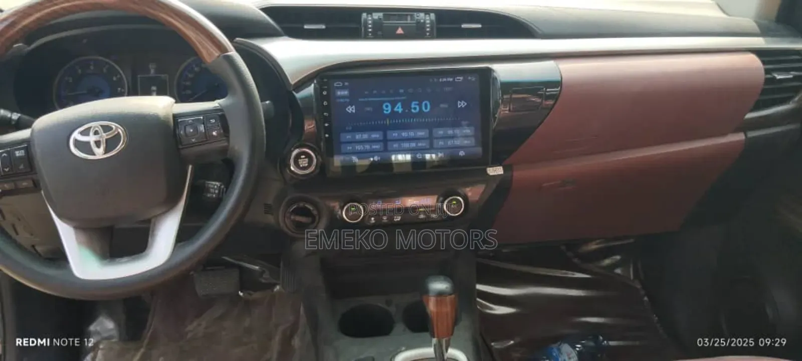 Toyota Hilux SR5+ 4x4 2019 Black