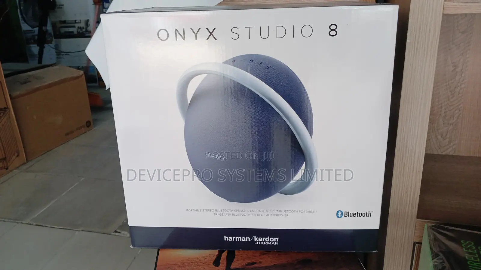 Harman Kardon Onyx Studio 8