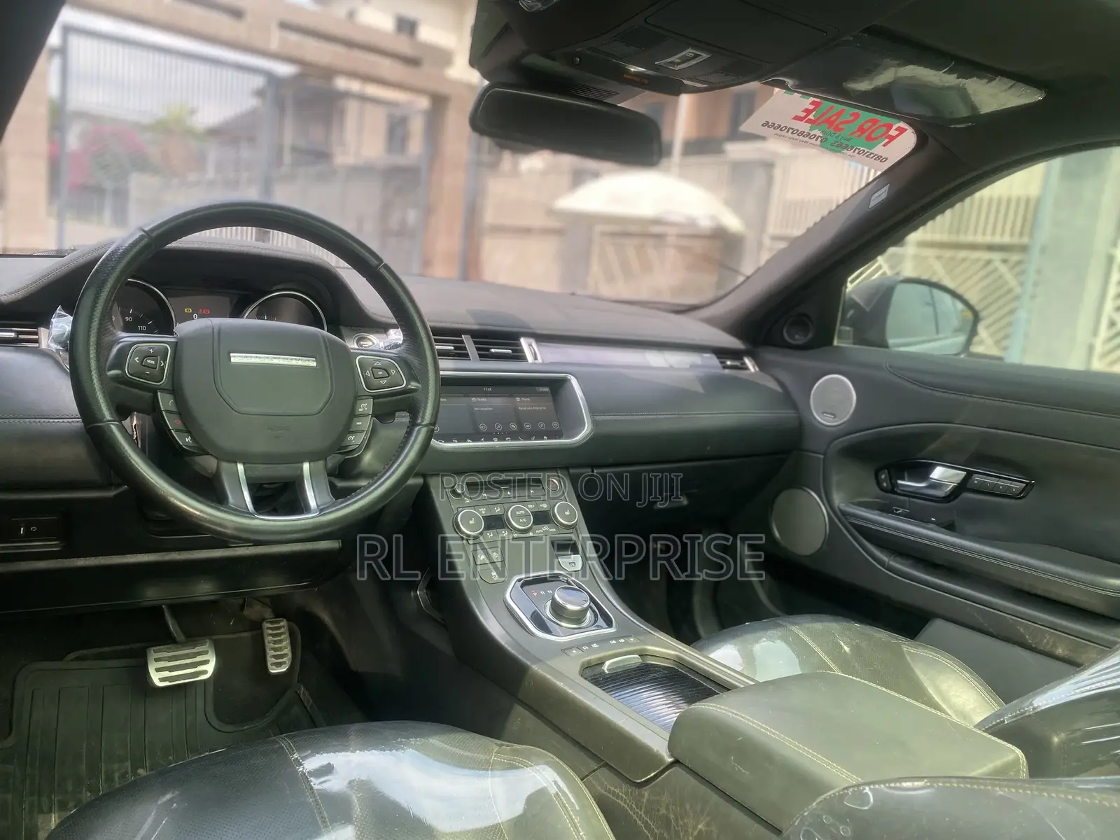 Land Rover Range Rover Evoque HSE 4x4 5-Door 2019 Gray