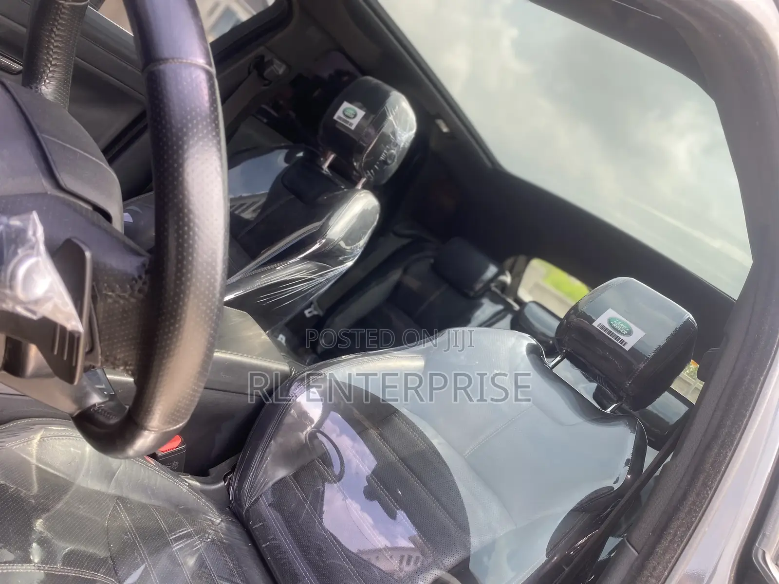 Land Rover Range Rover Evoque HSE 4x4 5-Door 2019 Gray