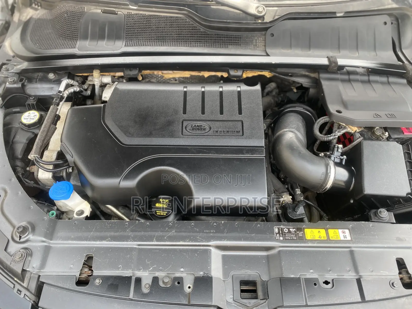 Land Rover Range Rover Evoque HSE 4x4 5-Door 2019 Gray