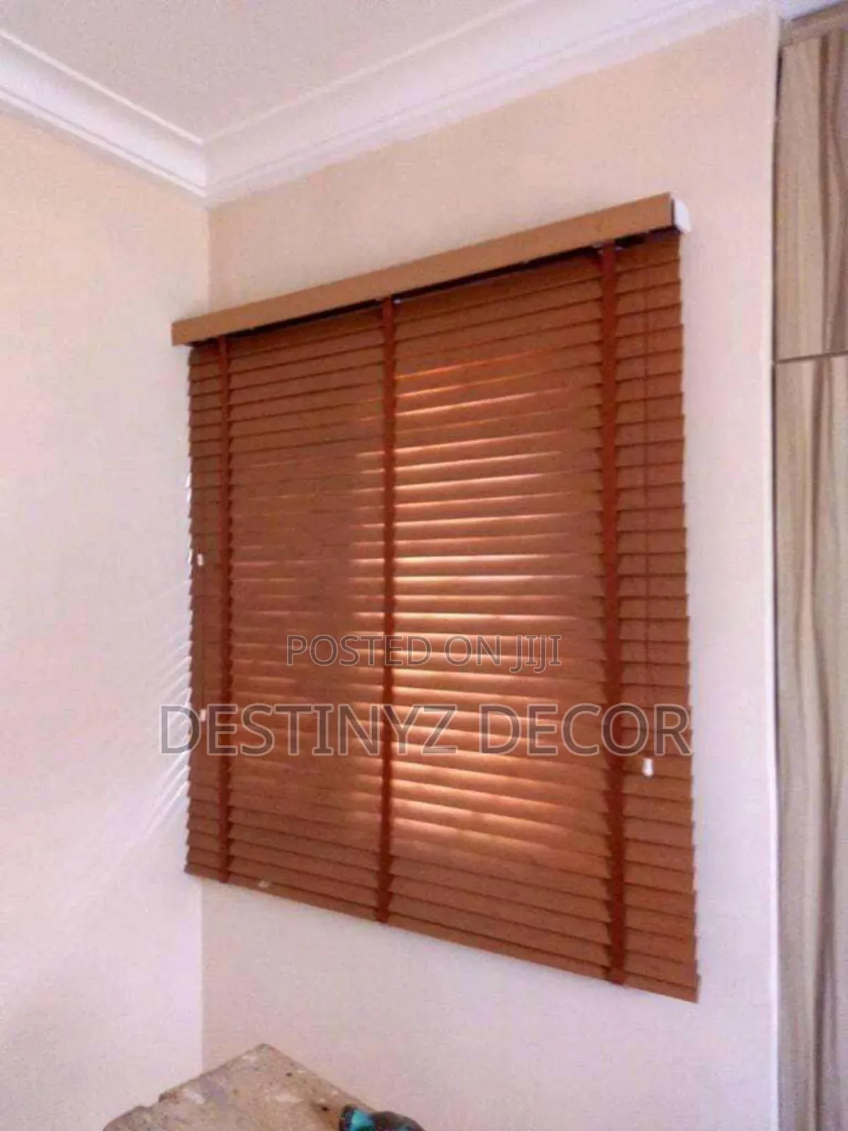 Streamlined Wooden Blinds