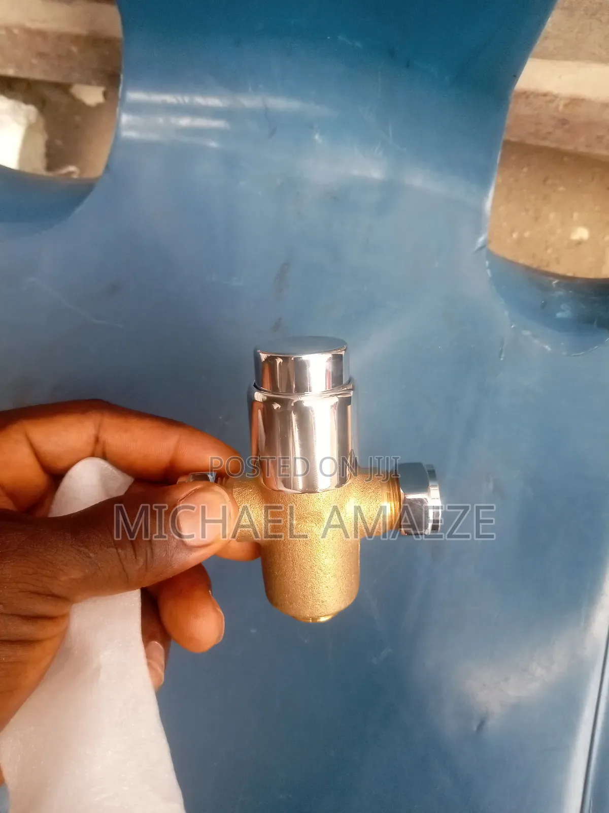 Original Conduit Cross Urinary Tap