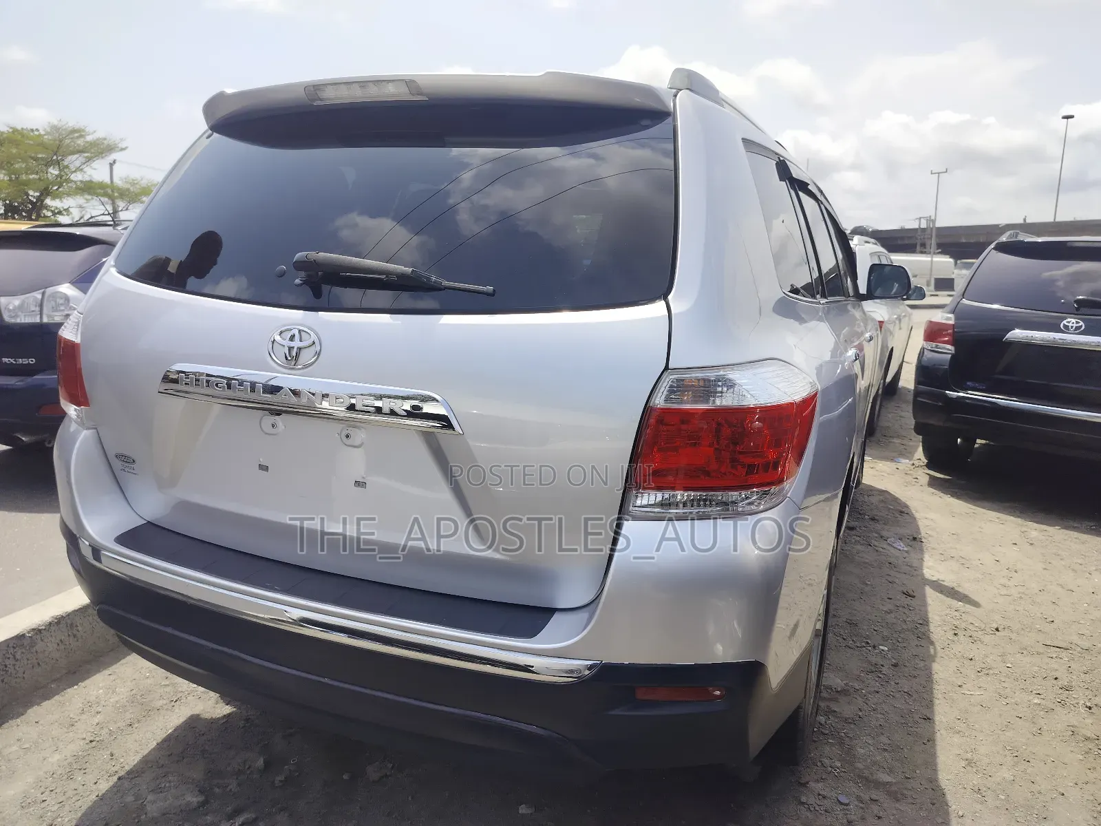 Toyota Highlander Plus 2.7L 2WD 2013 Silver