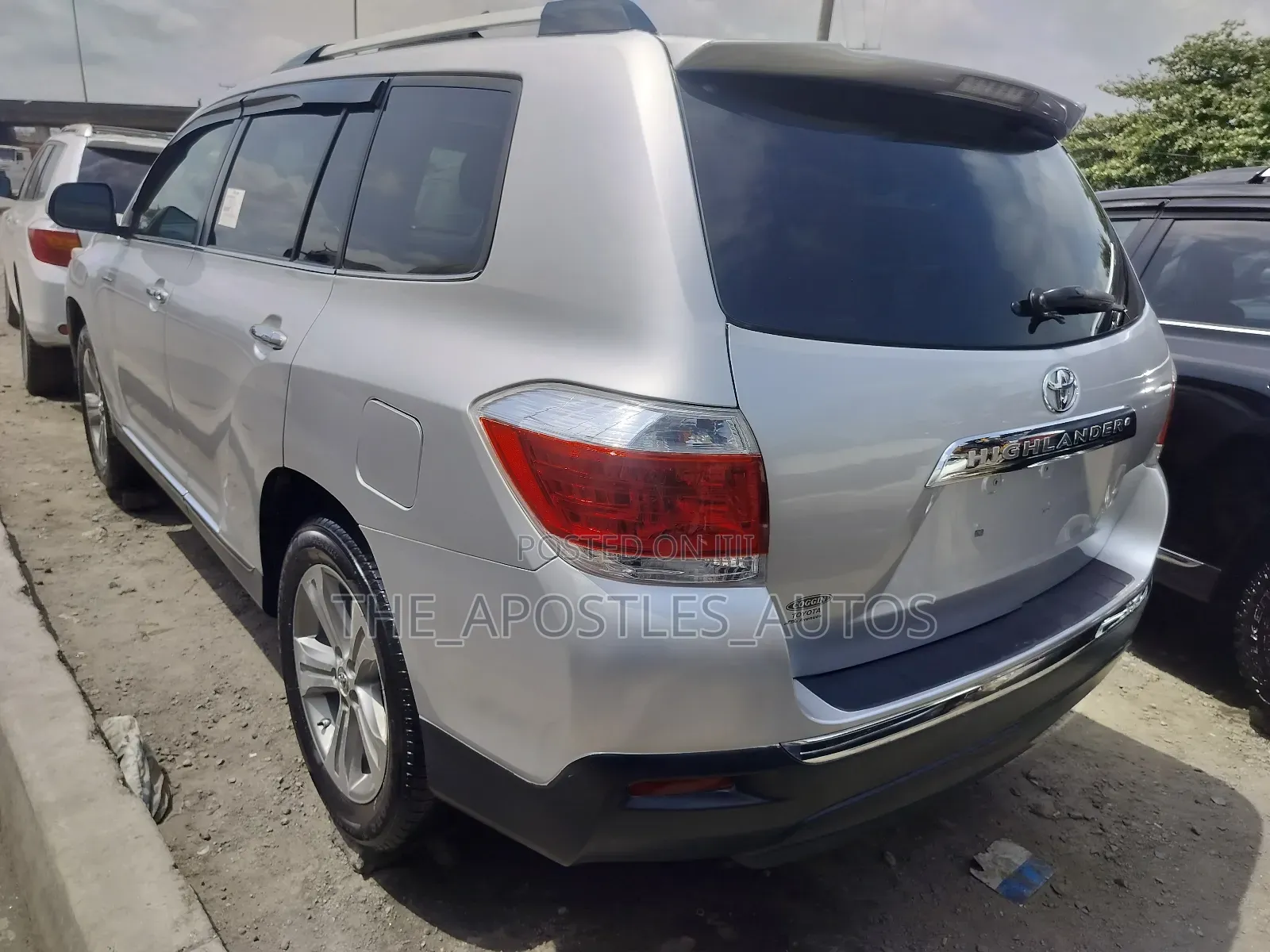 Toyota Highlander Plus 2.7L 2WD 2013 Silver