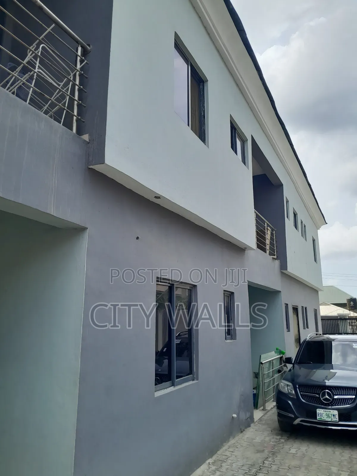 2bdrm Block of Flats in Seaside Estate, Badore for rent
