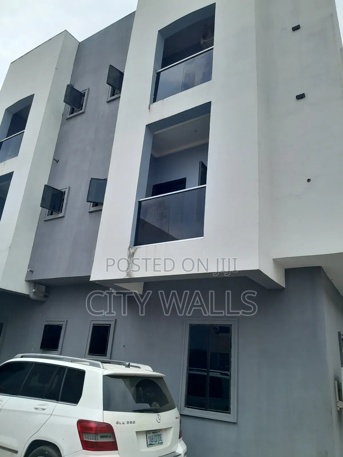 2bdrm Block of Flats in Seaside Estate, Badore for rent