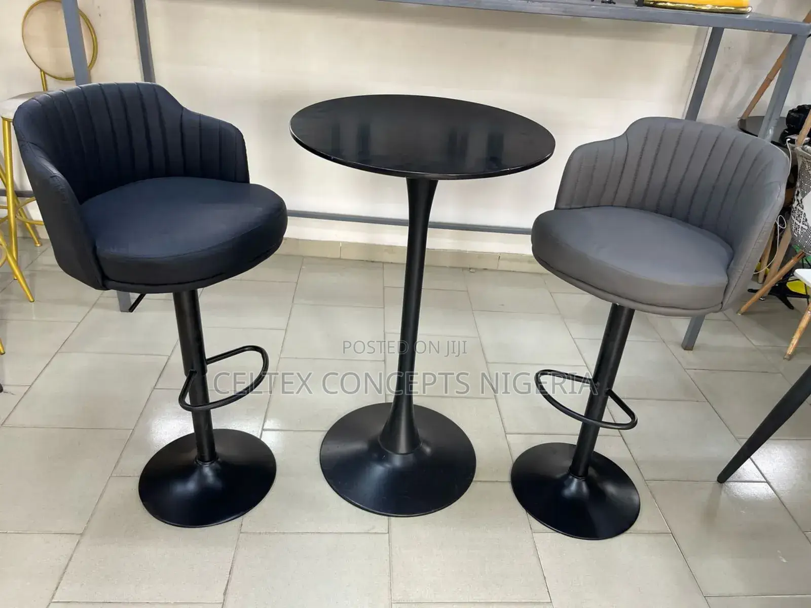 Bar Table With 2 Bar Stools