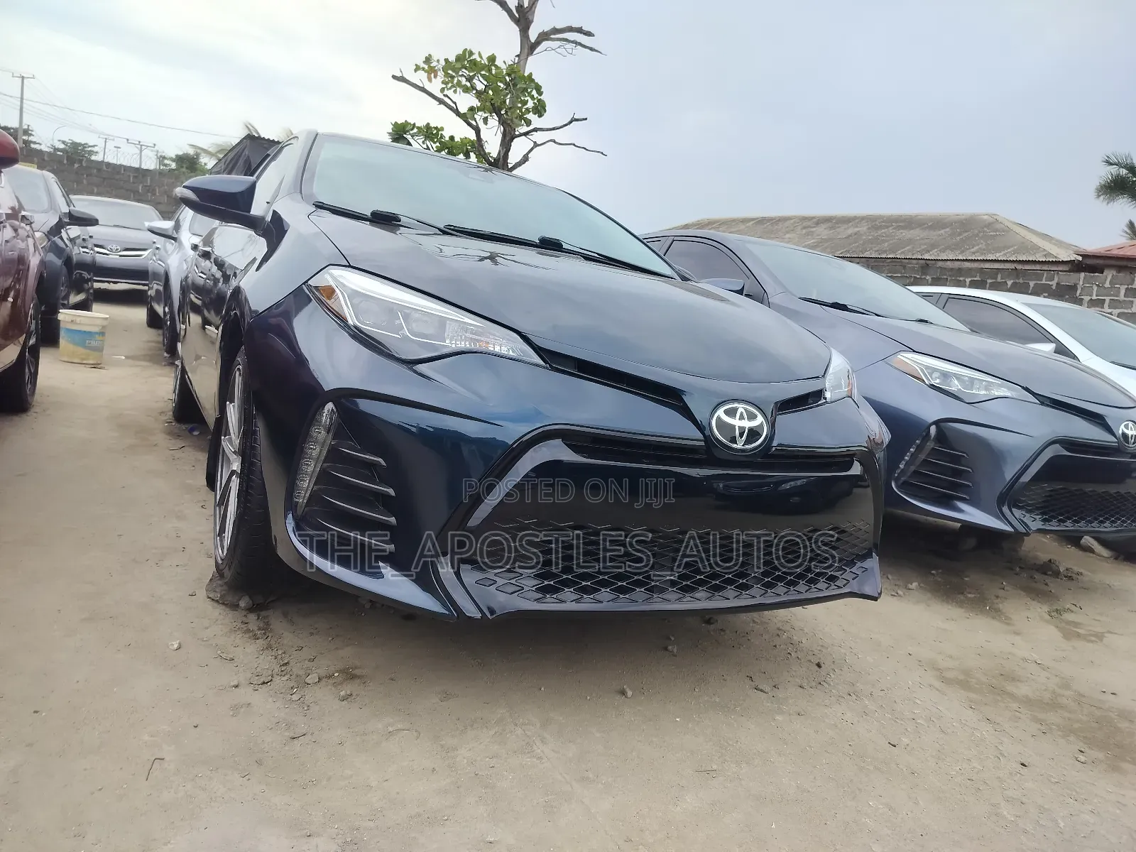 Toyota Corolla SE (1.8L 4cyl 2A) 2019 Blue