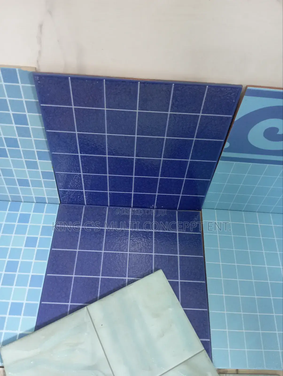 33 X 33 First Grade Spanish Pool Tiles