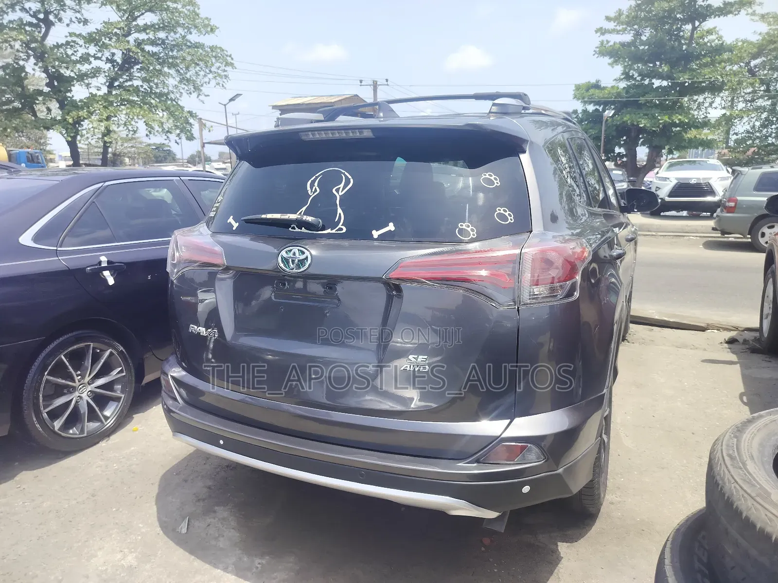 Toyota RAV4 SE AWD (2.5L 4cyl 6A) 2017 Gray