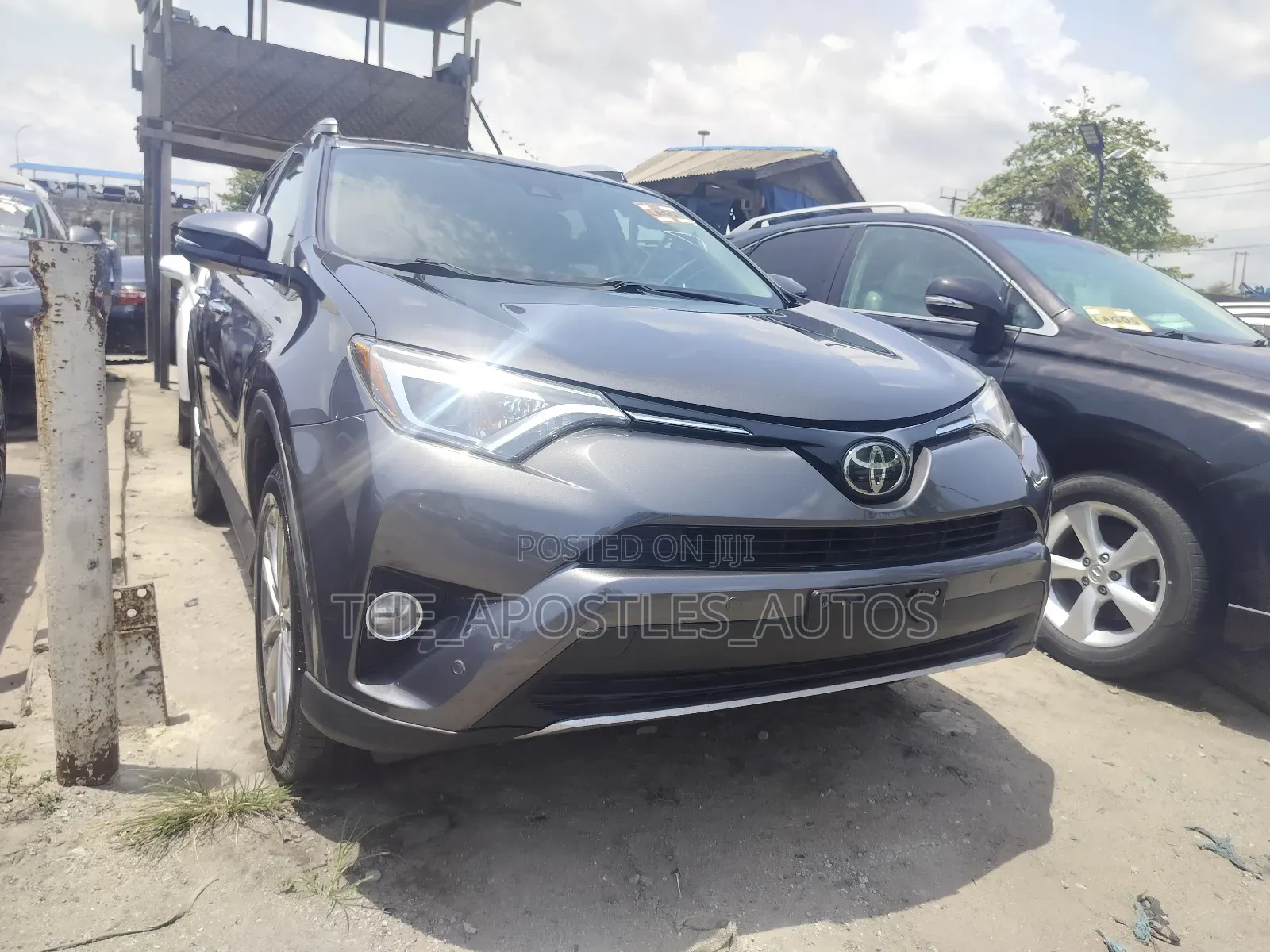 Toyota RAV4 2017 Gray