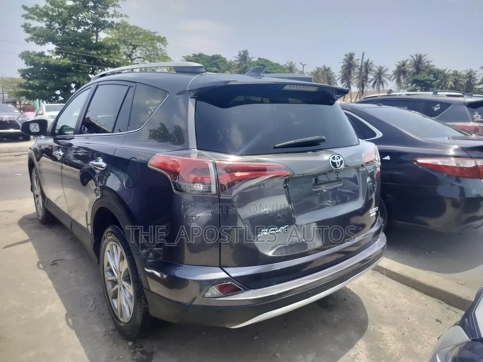 Toyota RAV4 2017 Gray
