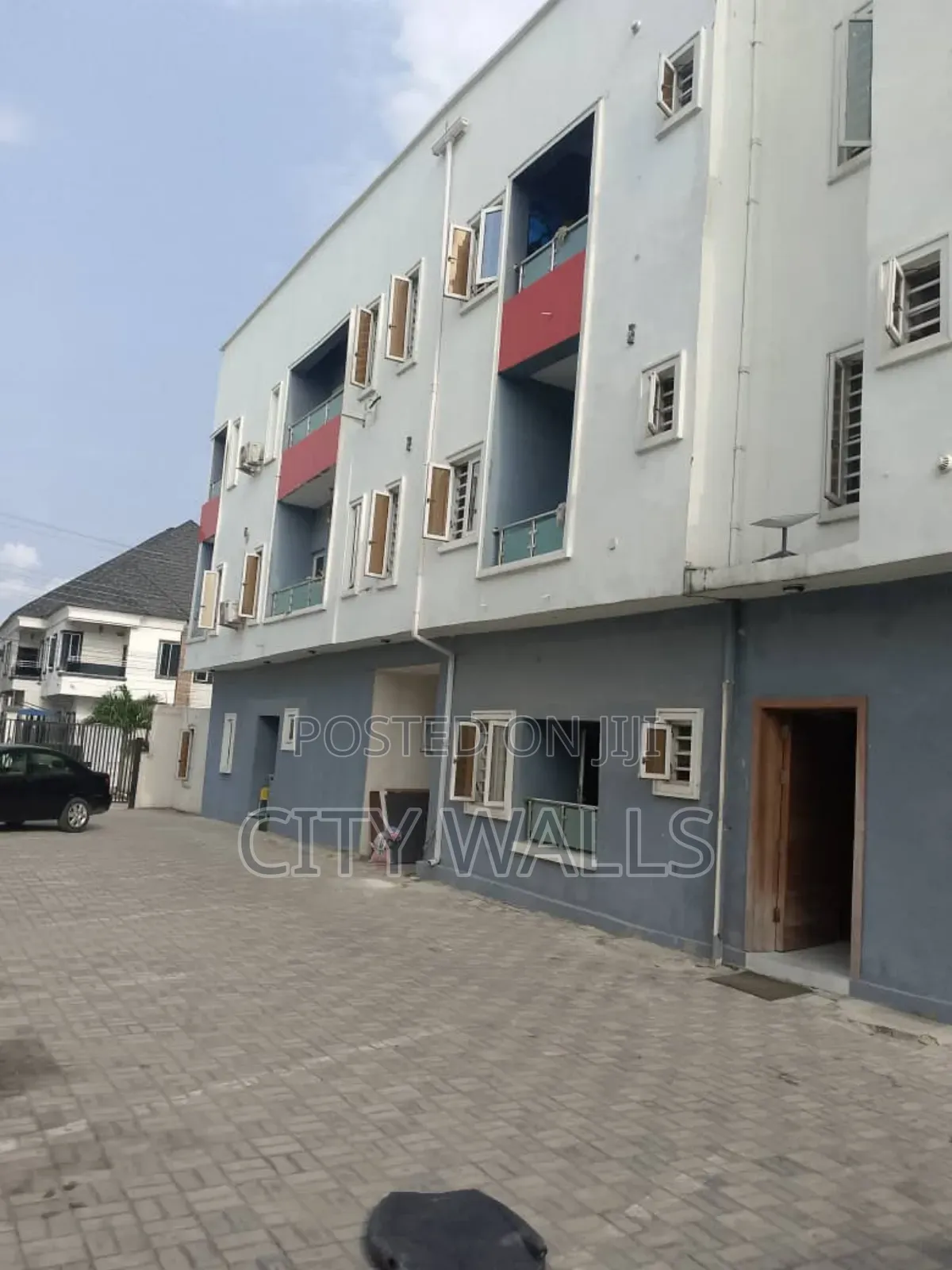 2bdrm Block of Flats in Agungi for rent