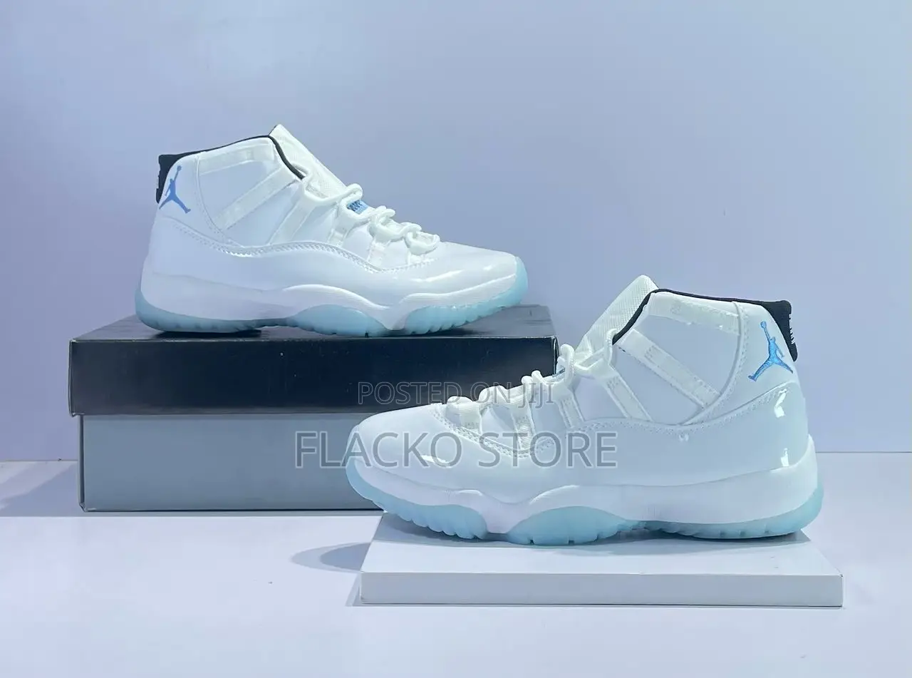 Original Jordan 11 Legend Blue Sneakers