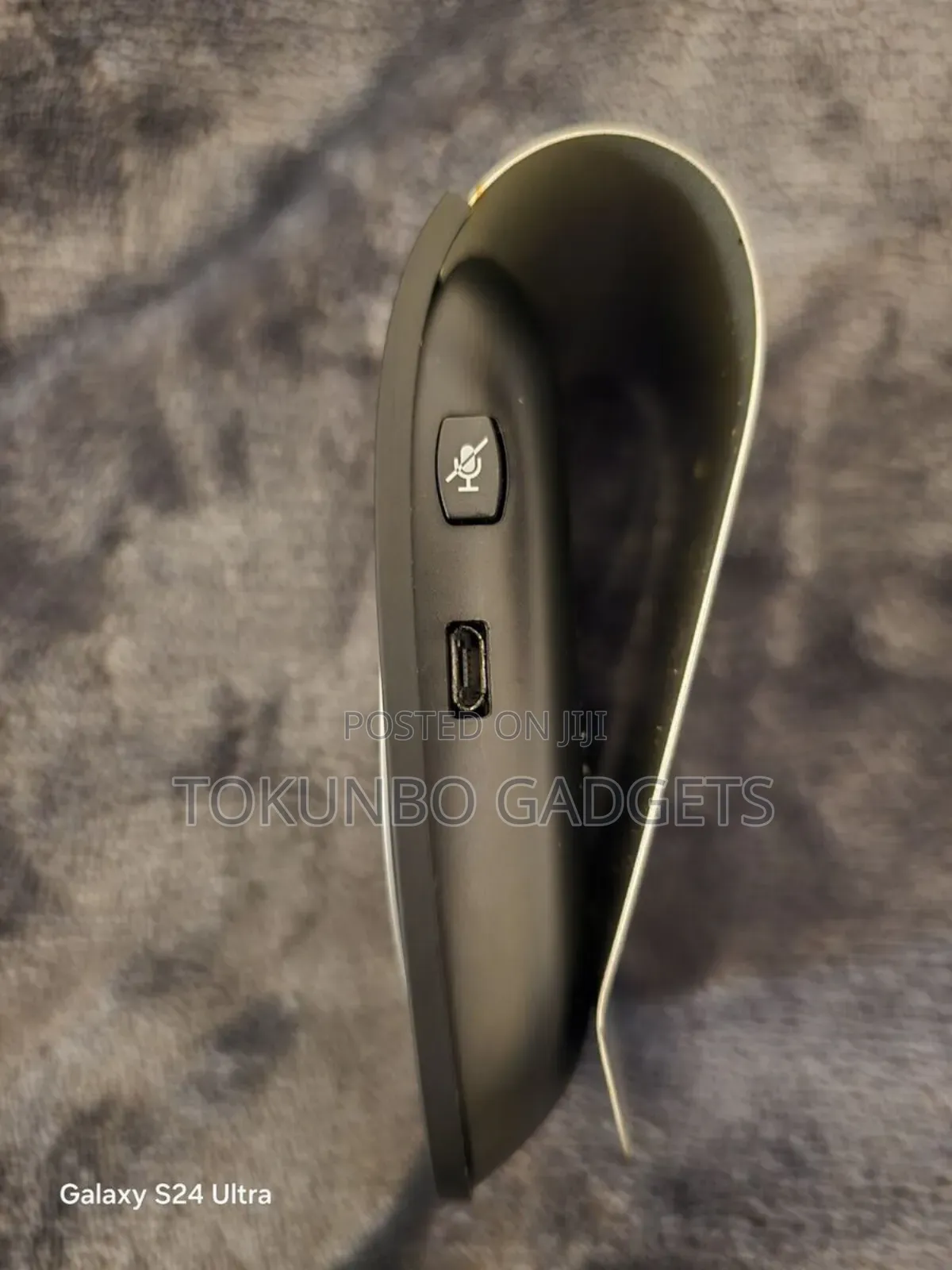 Jabra Tour Bluetooth in-Car Speaker for Music and Calls