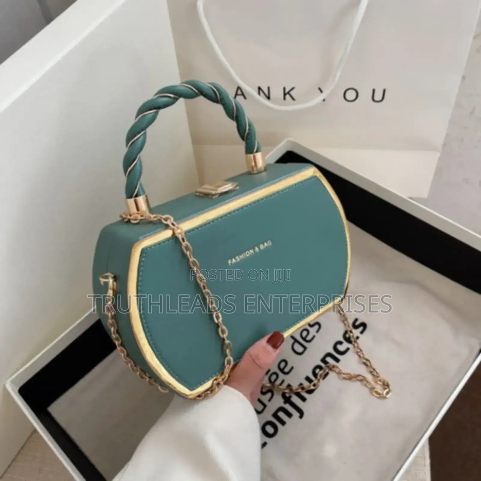 New Trending Comfortable and Beautiful Womens Bag