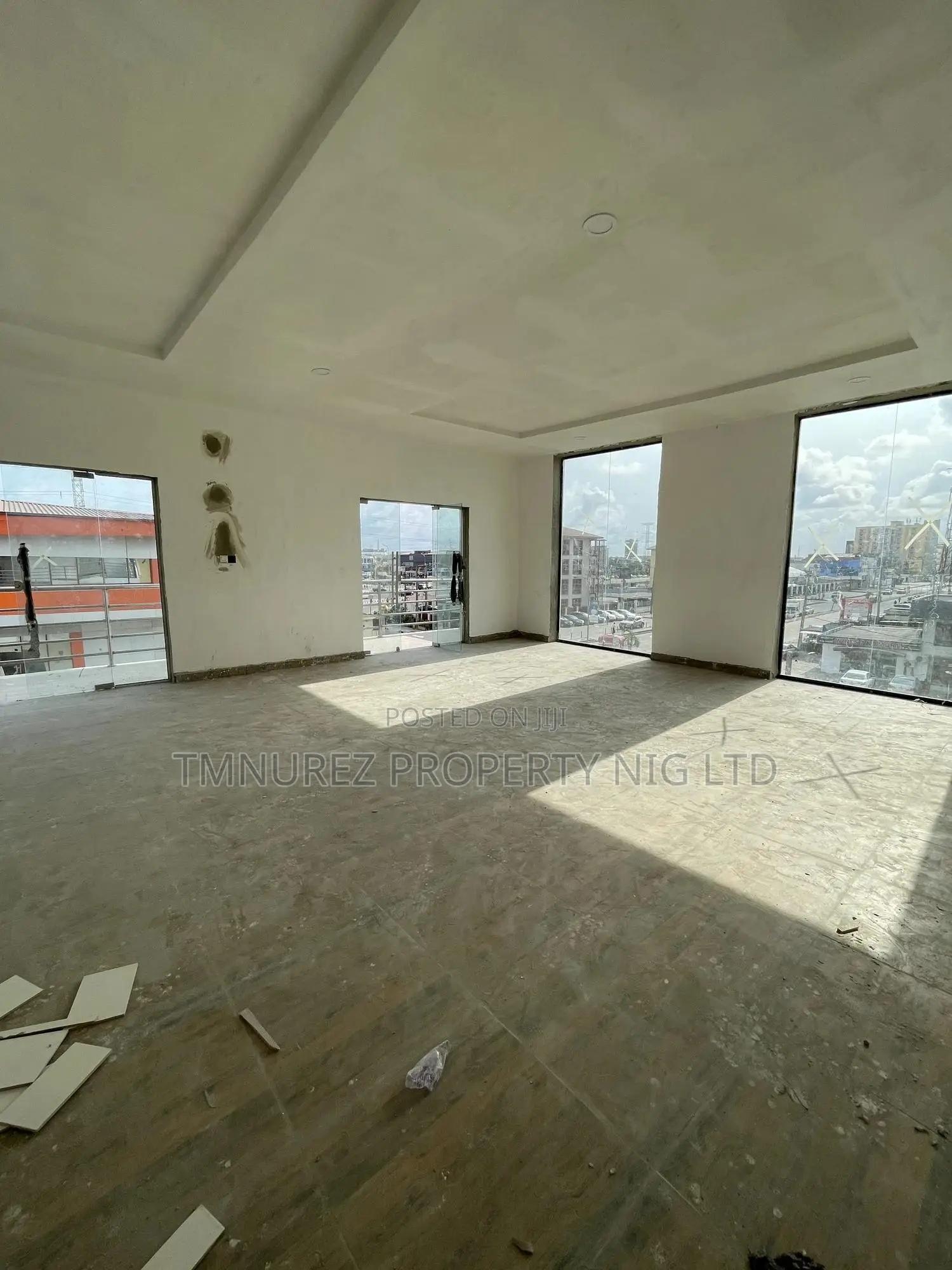 Shop Showroom for Rent
