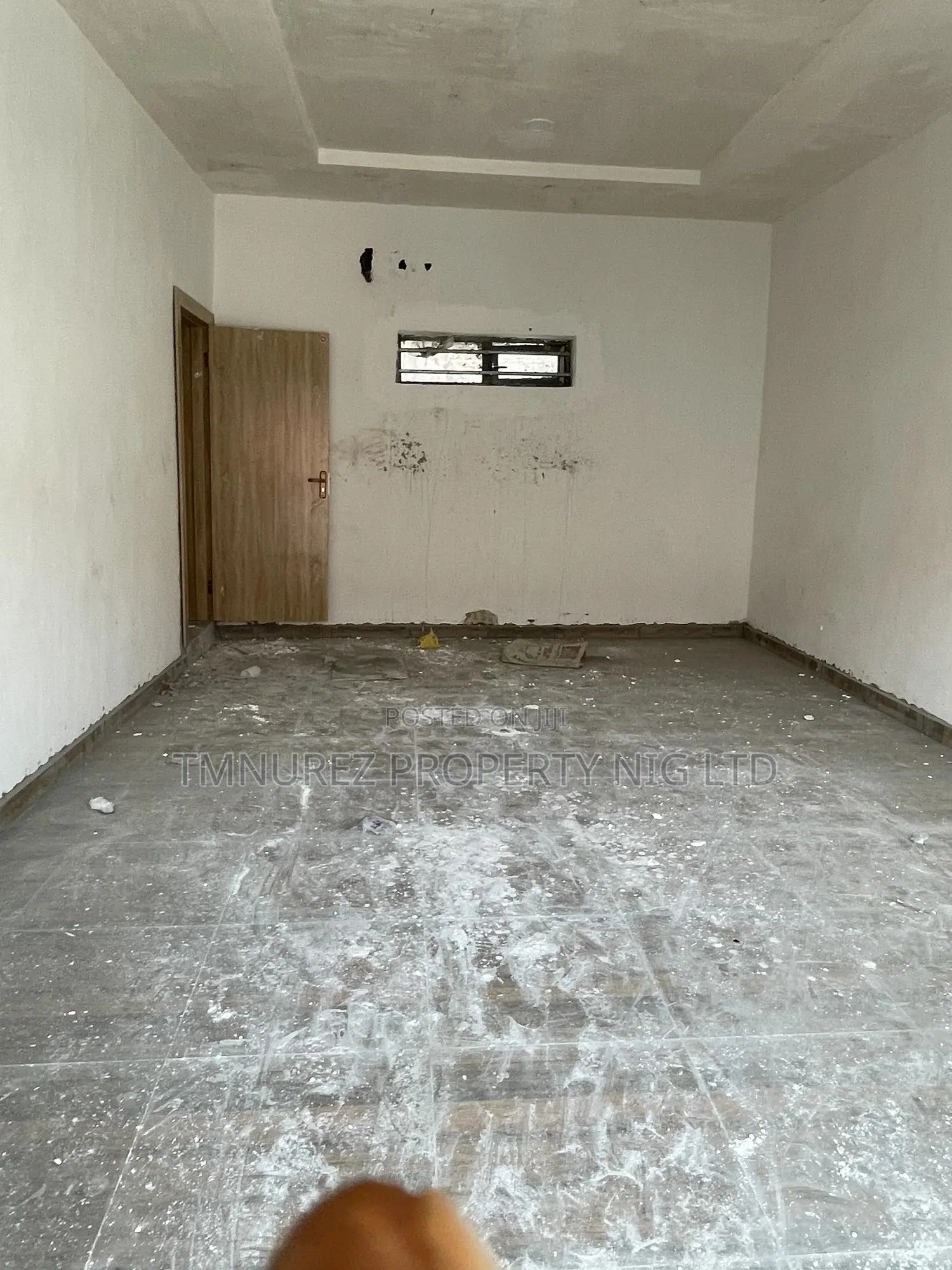 Shop Showroom for Rent