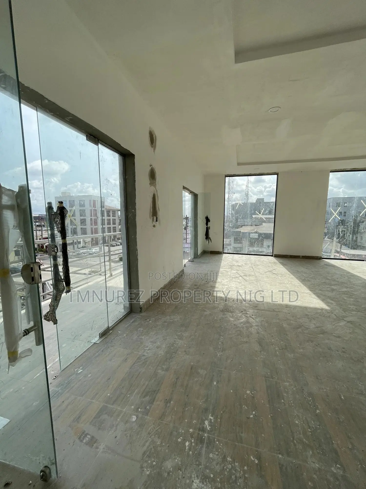 Shop Showroom for Rent