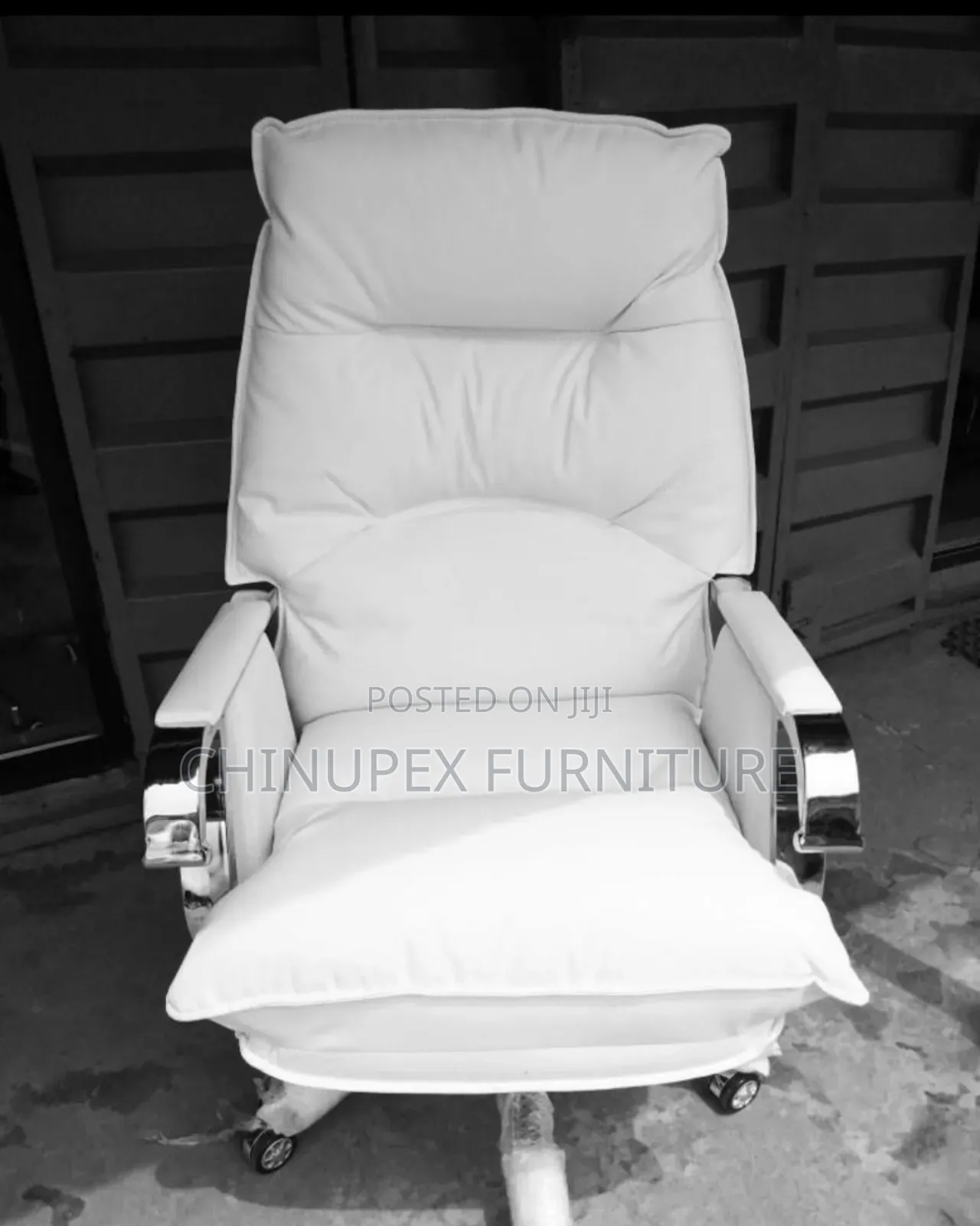 White Executive Chair High Comfy Good Quality
