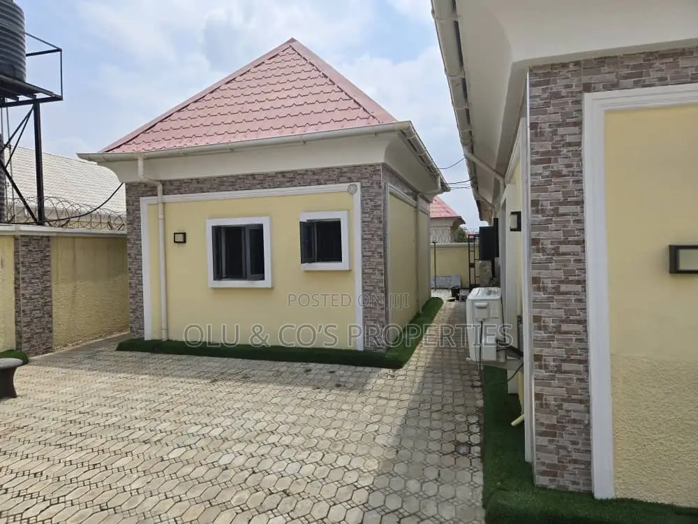 Furnished 3bdrm Bungalow in Fortroyal Estate, Lugbe District for sale