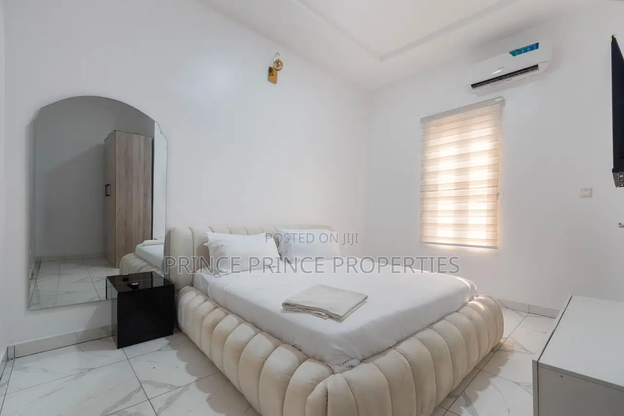 Furnished 2bdrm Block of Flats in Surulere for rent