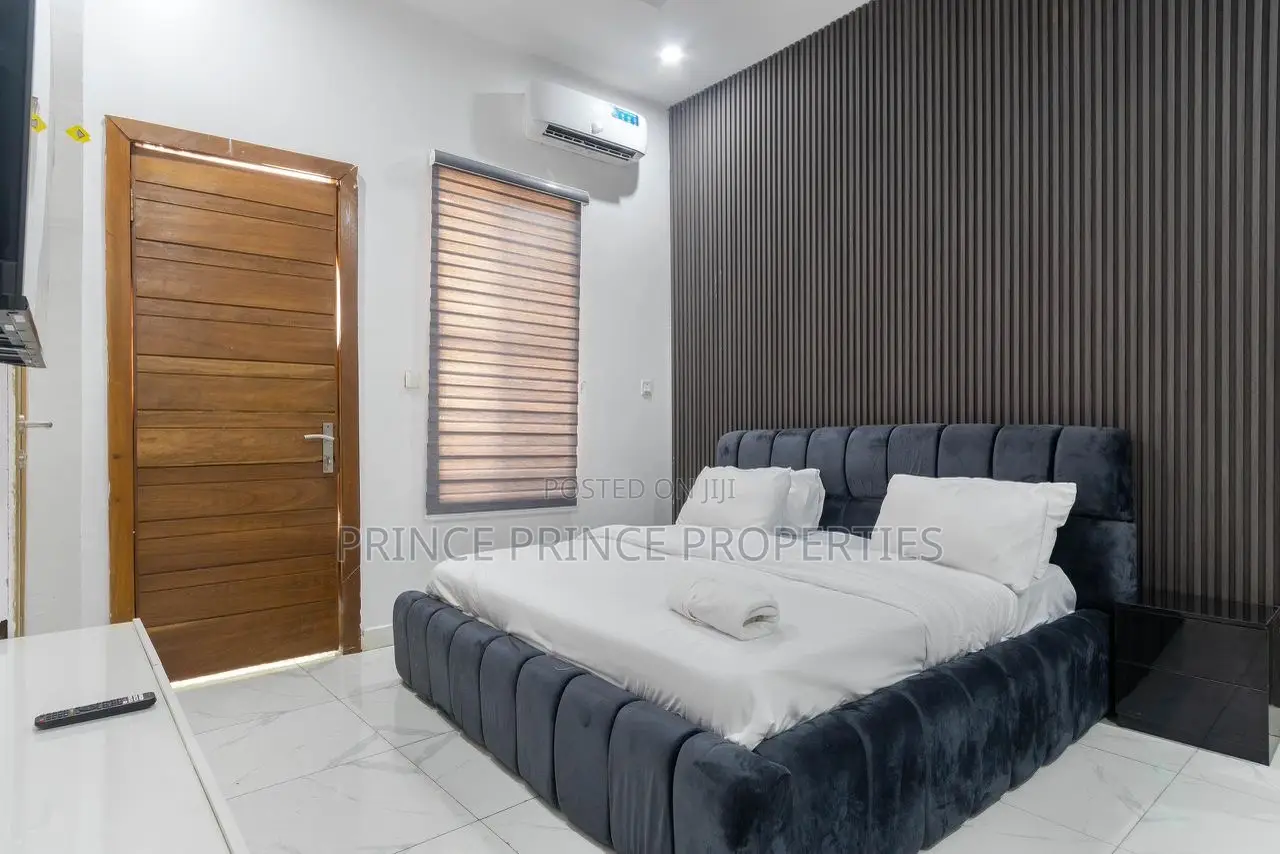 Furnished 2bdrm Block of Flats in Surulere for rent