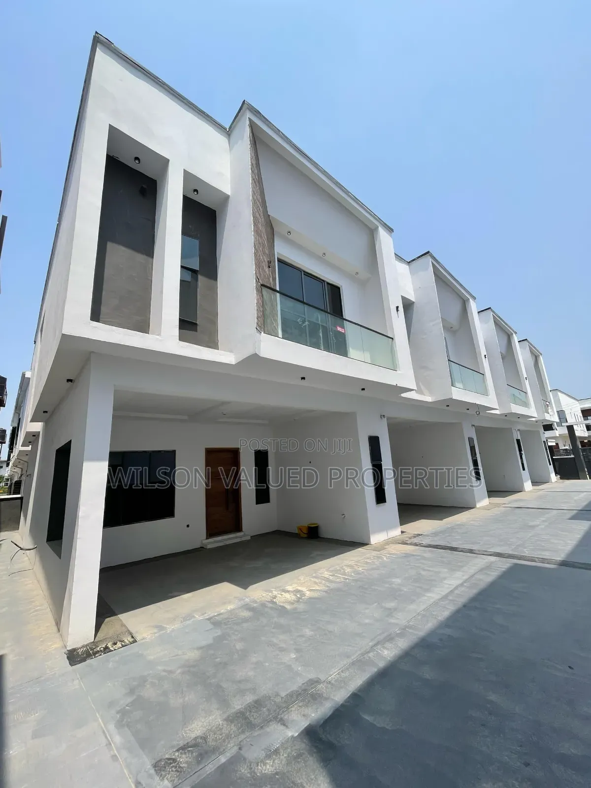4bdrm Duplex in Lekki for sale