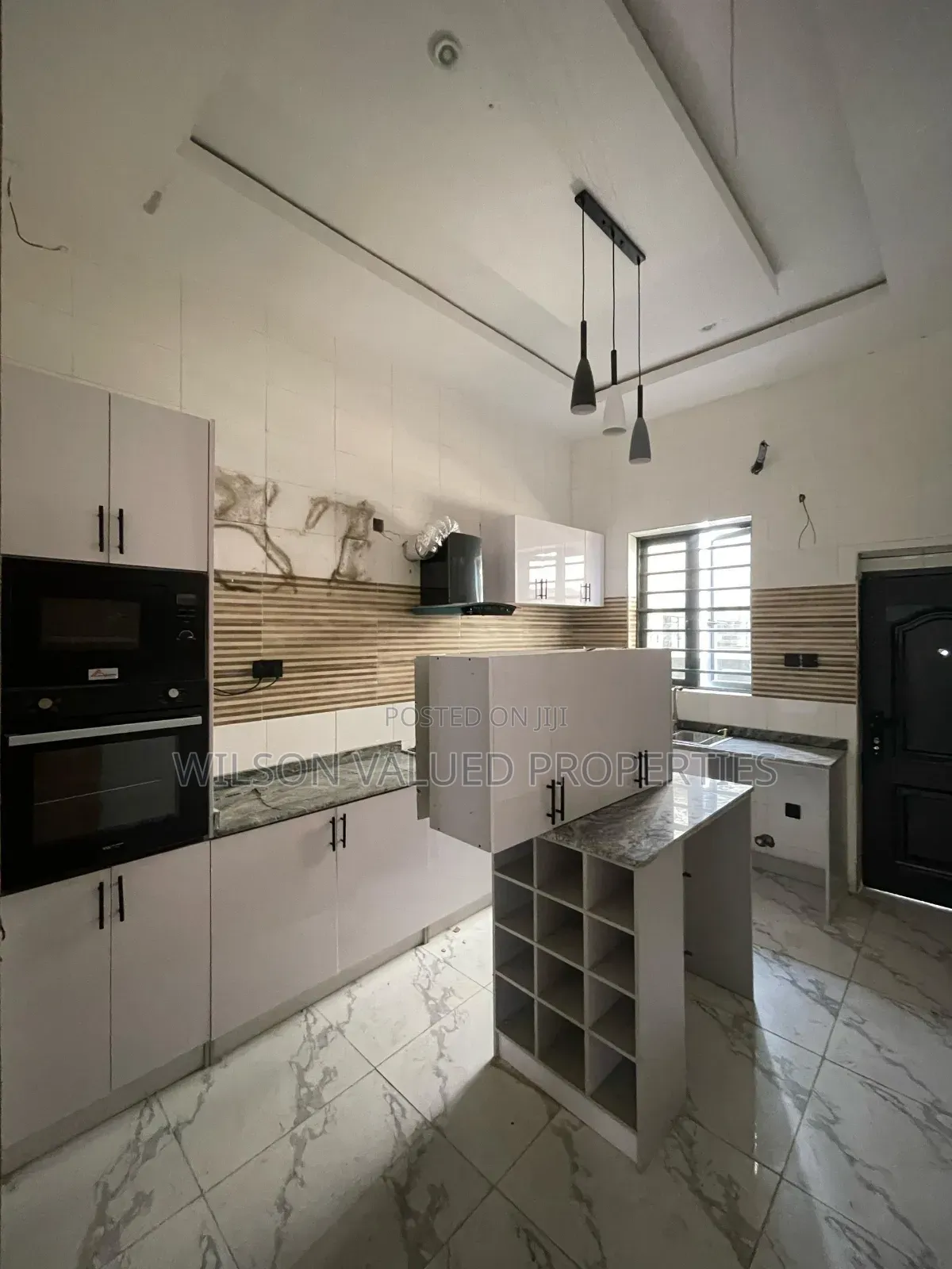 4bdrm Duplex in Lekki for sale
