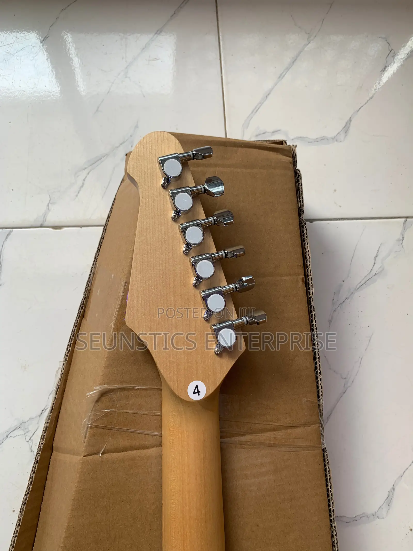 Quality Aiersi Stratocaster Lead Guitar