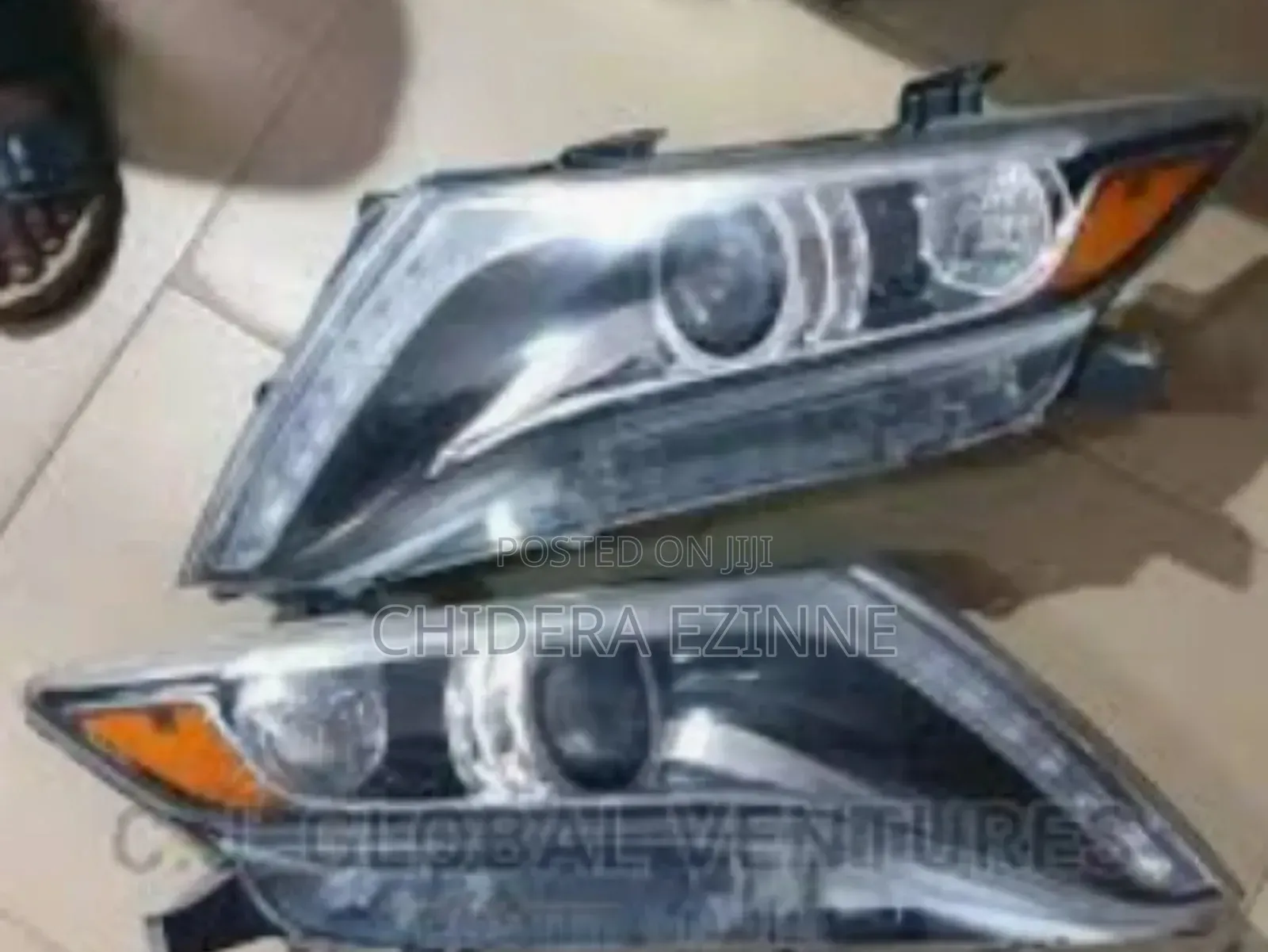 Toyota Venza 2015 Model the Two Side Headlight